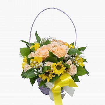 Композиция Солнечный цвет в корзинке Композиция Солнечный цвет в корзинке