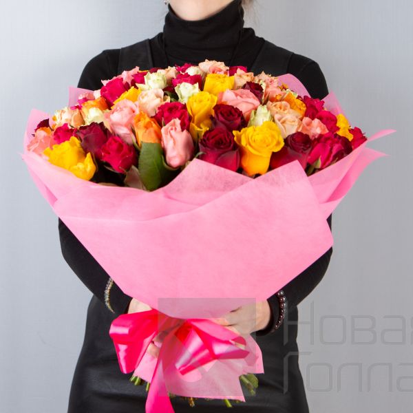 Букет 101 роза Кения микс 40 см  в упаковке