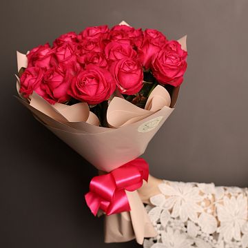 Букет 21 малиновая роза 40 см Букет 21 малиновая роза 40 см