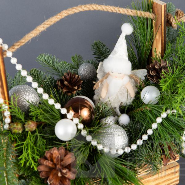 Композиция в деревянном ящике № 3