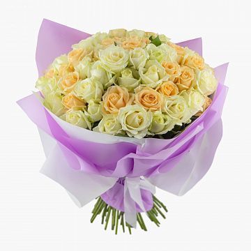 Букет 55 кремово-белых роз 40 см