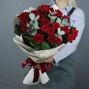 Букет 21 роза с декором