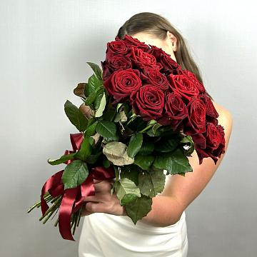 Букет 25 красных роз 40 см