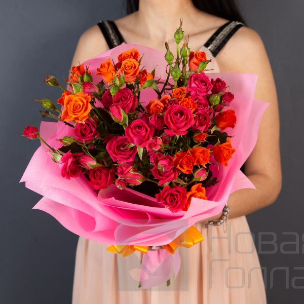 Букет 5 кустовых роз ассорти