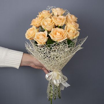 Букет 11 кремовых роз 40 см (8) Букет 11 кремовых роз 40 см (8)