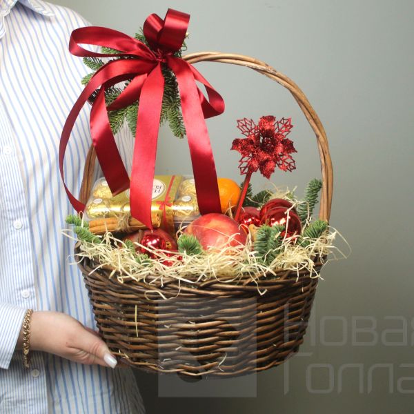 Корзина с елью Праздничное Настроение
