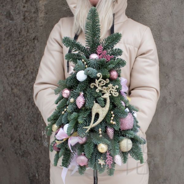 Ель из ветвей нобилиса Рождественские мгновения 40 см