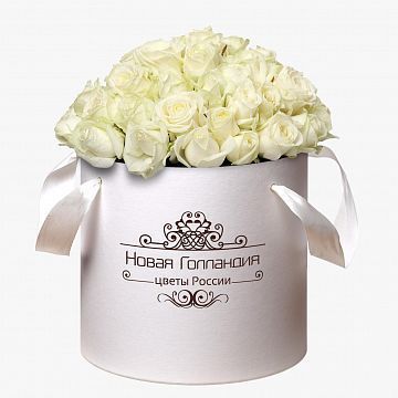 51 Белая роза в большой белой шляпной коробке №113