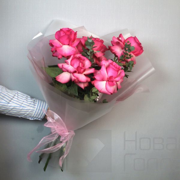 Букет 5 розовых французских роз