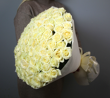 Букет 101 белая роза 70см Букет 101 белая роза 70см