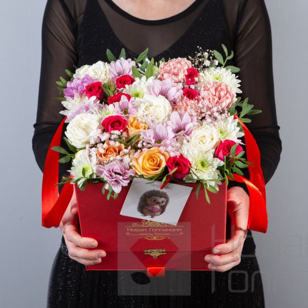 Коробка квадратная красная акция