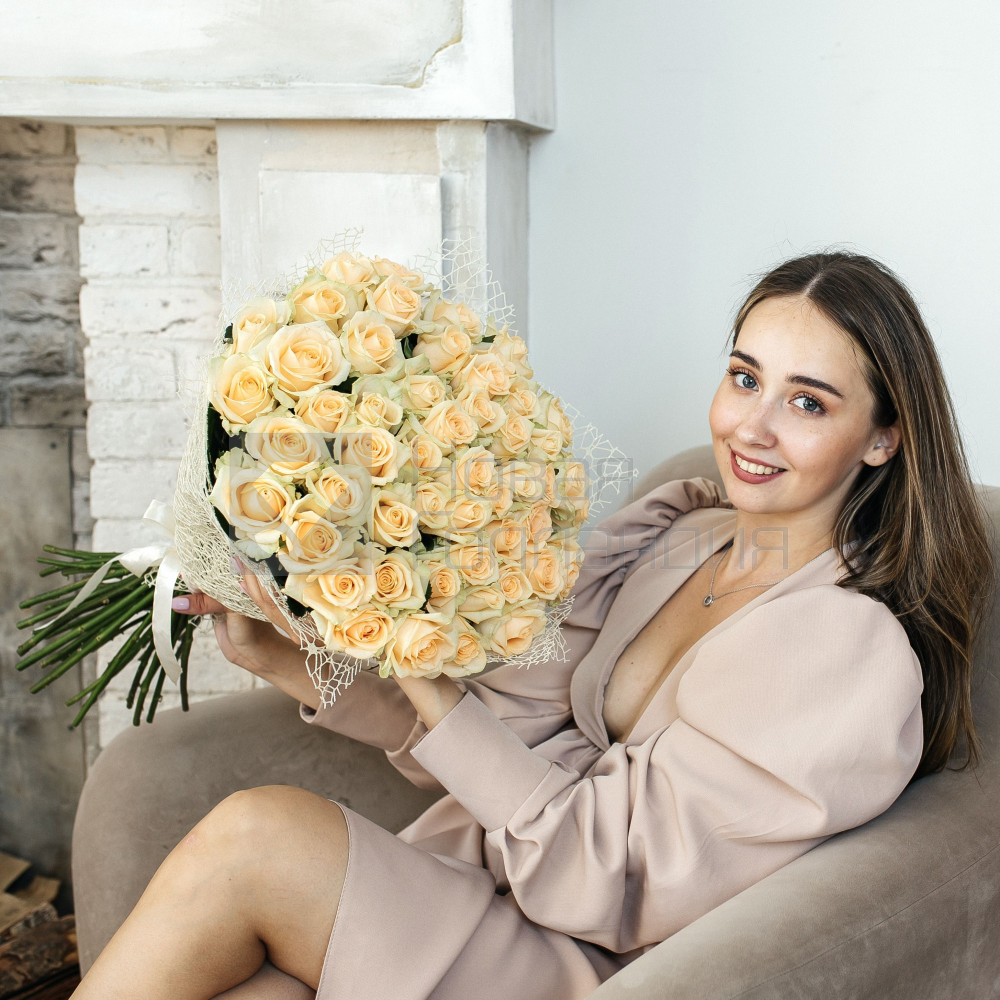 Букет 51 кремовая  роза 70 см