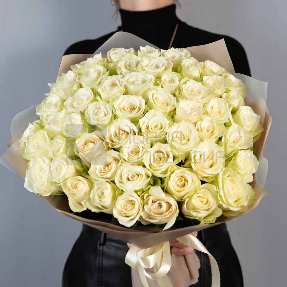 Букет 51 белая роза Кения 40 см в  упаковке