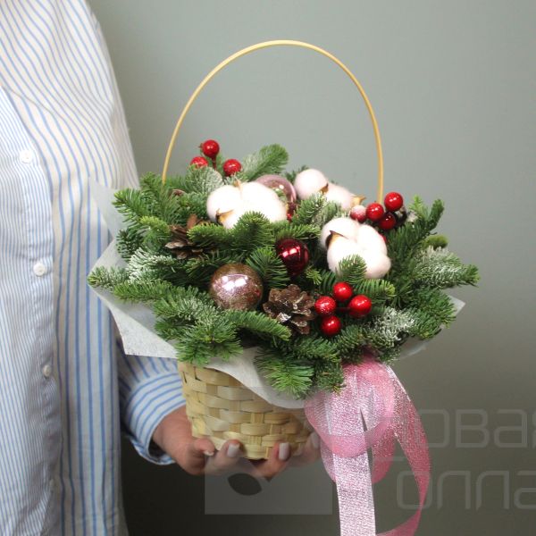 Зеленая мечта в корзине