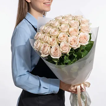 Букет 25 нюдовых роз 50 см