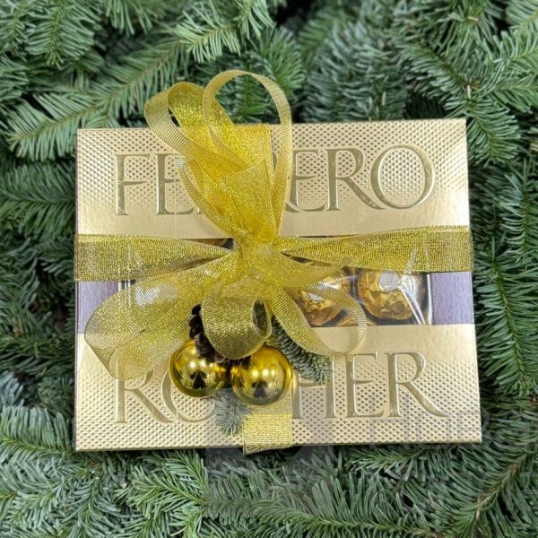 Конфеты FerreroRocher 125 гр с зимним декором