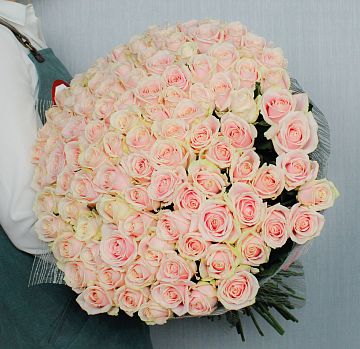 Букет 101 нюдовая роза 40см Букет 101 нюдовая роза 40см