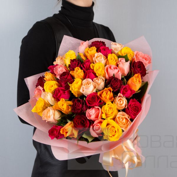 Букет 51 роза ассорти 40 см Кения