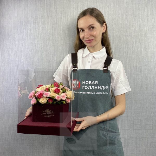 15 кустовых роз микс в бархатной шкатулке