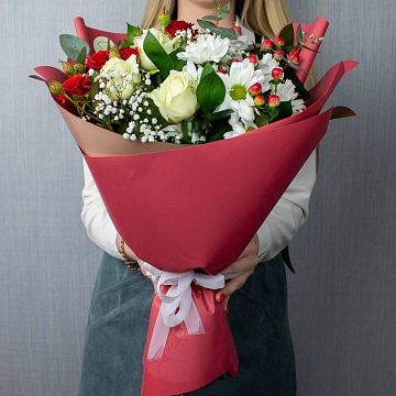 Букет "Влюбляюсь" Букет "Влюбляюсь"