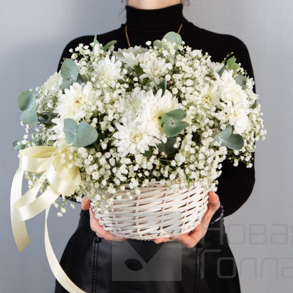 Хризантемы в корзине