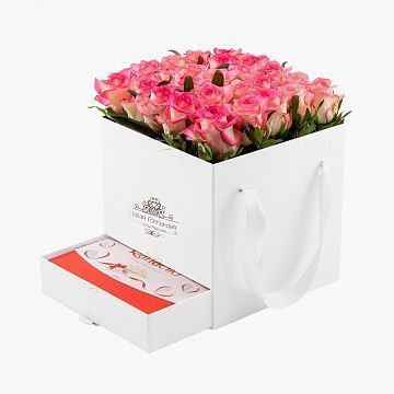 Белая коробка шкатулка 25 розовых роз Raffaello в подарок №380 Белая коробка шкатулка 25 розовых роз Raffaello в подарок №380